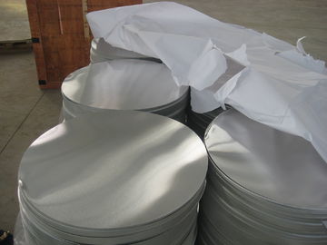 Chine Cercle/disque en aluminium 1100 1050 H14/18 diamètre de 0.5mm à de 1.5mm pour la fan de ventilateur fournisseur