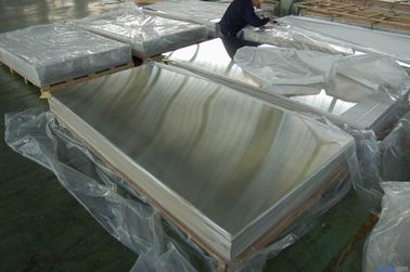 Chine Alliage en aluminium mince poli 1100 de feuille 1050 1060 3003 5052 feuilles pour l'industrie du bâtiment fournisseur