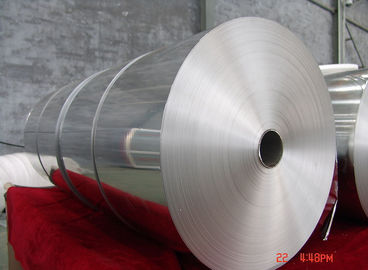 Chine Comprimés et capsules empaquetant le petit pain de papier aluminium moulin de 20 microns fini fournisseur