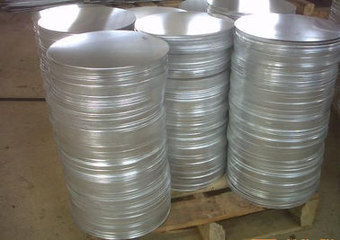 Chine Utilisation en aluminium à moitié dure laminée à chaud de poteau de signalisation du cercle 1060 H22 fournisseur
