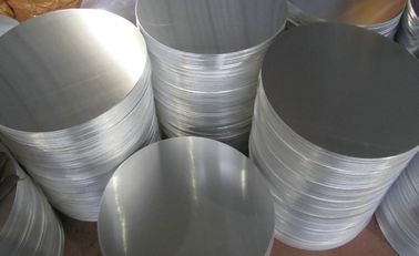 Chine Cercle en aluminium de laminage à froid 1050 de Siver en diamètre différent fournisseur