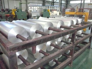 Chine Alliage 8011 de petit pain enorme 8006 0.006mm à 0,2 millimètres d'emballage flexible industriel de papier d'aluminium fournisseur
